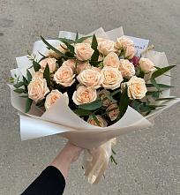 Букет Кремовые розы Латте в Отрадном